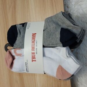 True Religion Ladies 10 Pack Half Cushion Low Cut Socks 🆕